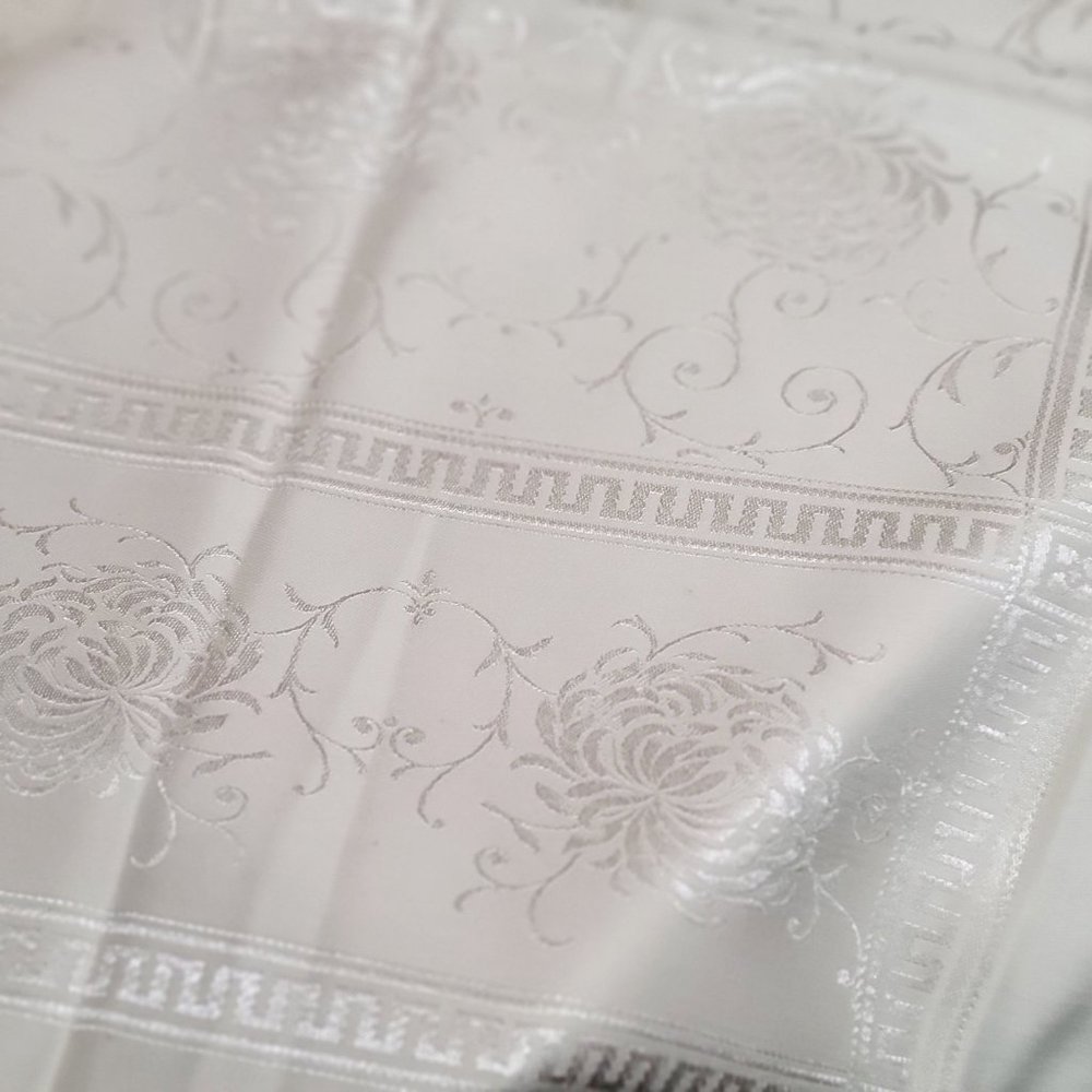 Damask Tablecloth Bates Rayon Supreme Ivory 66 x 84 Rectangle New Old Stock